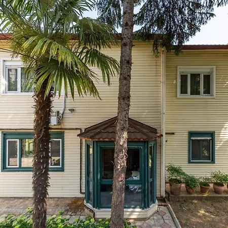 Cool Modern 4bd W Private Garden! #196 * اسطنبول