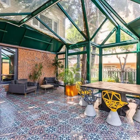 Cool Modern 4bd W Private Garden! #196 *