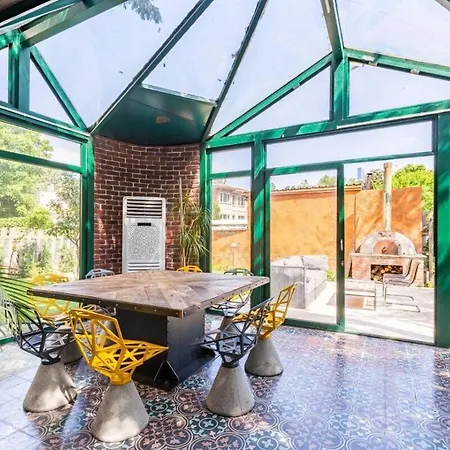 Cool Modern 4bd W Private Garden! #196 بيت للعطل *