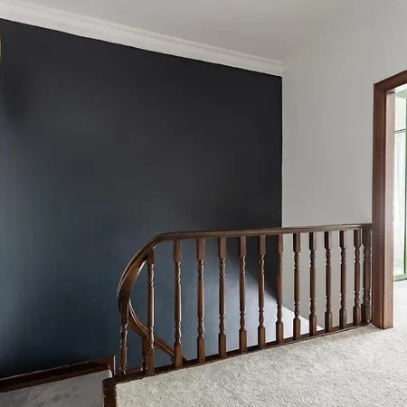 Σπίτι διακοπών Cool Modern 4bd W Private Garden! #196