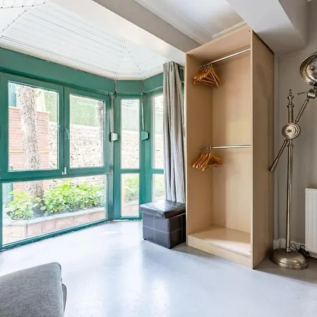 Cool Modern 4bd W Private Garden! #196 بيت للعطل