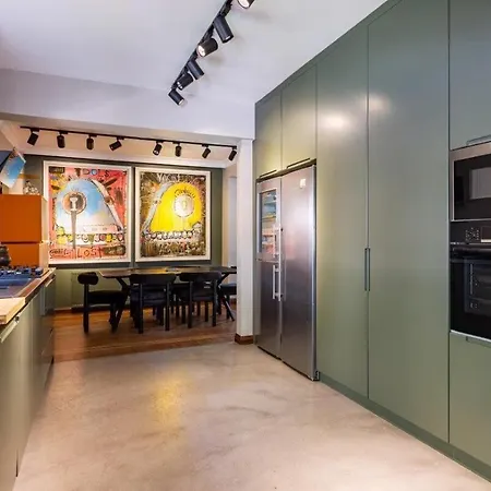 Cool Modern 4bd W Private Garden! #196 איסטמבול